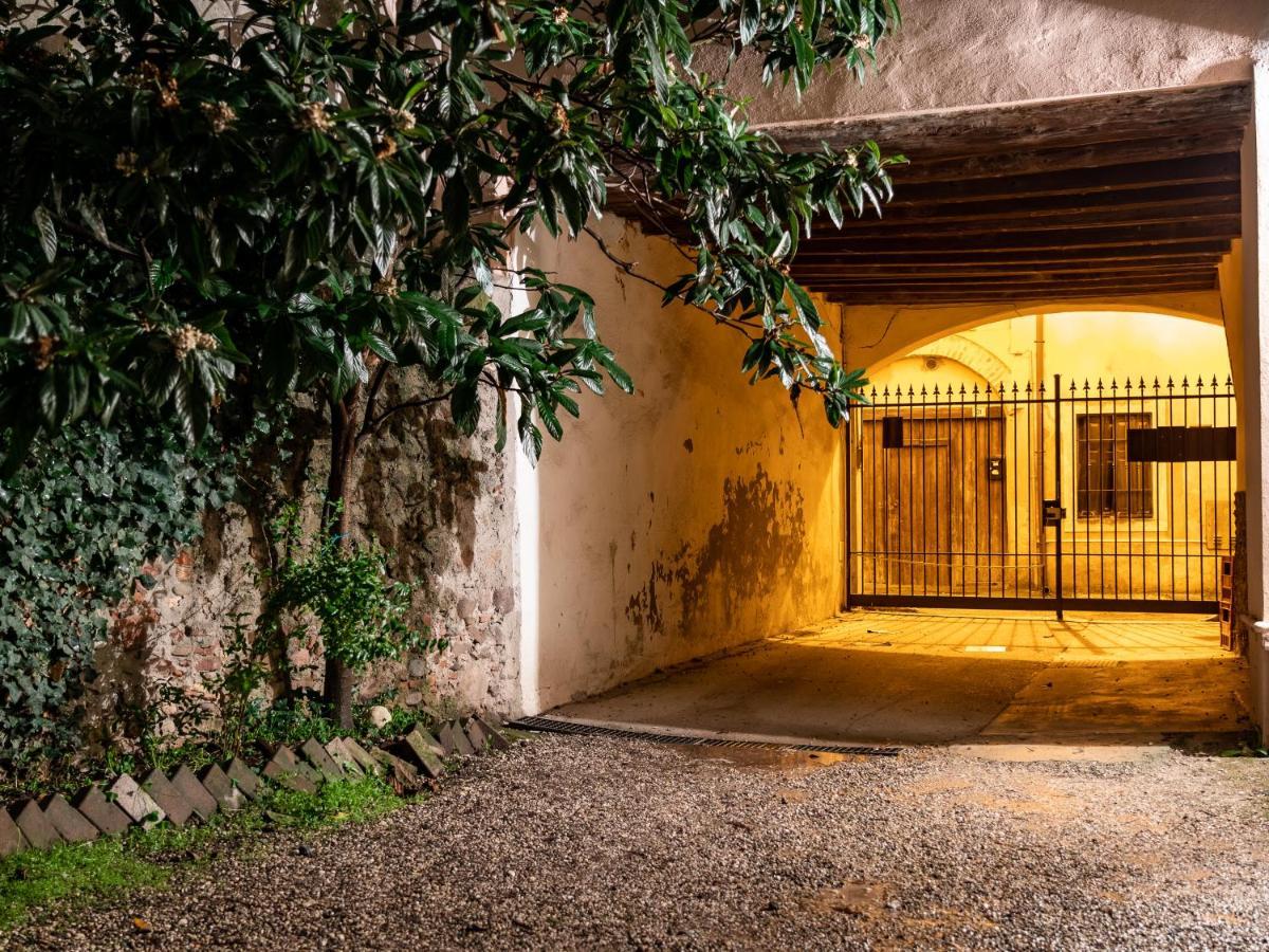 Camera Rustica In Valpolicella Con Parcheggio Pescantina Exterior photo